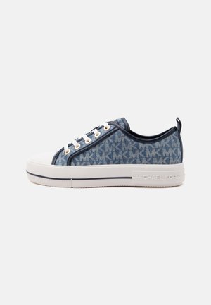 MICHAEL Michael Kors, EVY LACE UP - Baskets basses - light blue