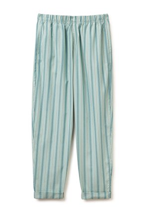 Pantaloni da pigiama azzurri chiari con righe verticali di blu scuro, dotati di vita elastica e orli a coste. Tessuto liscio e leggero.