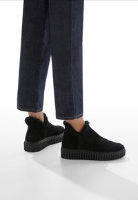 Voile Blanche LUNA - Zimní obuv - schwarz