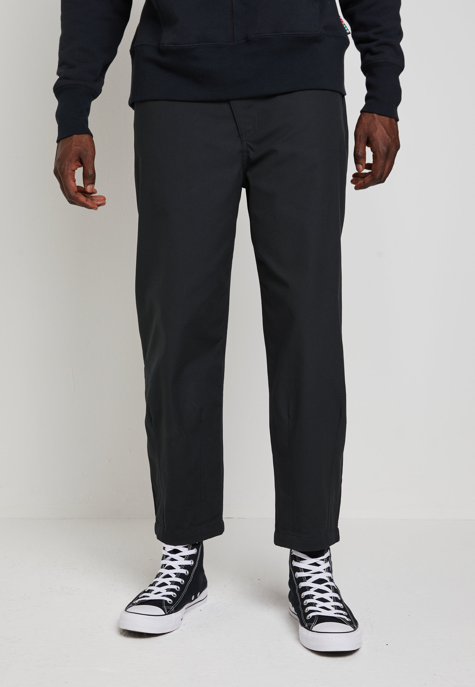 trousers with converse