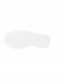 Semelle en caoutchouc blanc avec un motif de bande de roulement en zigzag et un embout lisse ; présente une petite section pour une meilleure adhérence au niveau du talon.