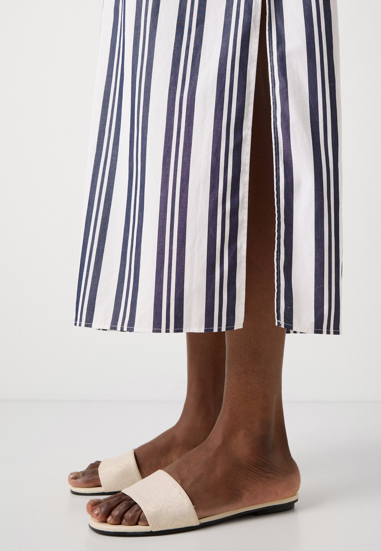 STRIPED CAFTAN DRESS