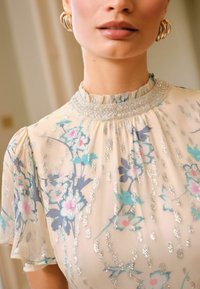 Love & Roses Vestito lungo - ivory floral