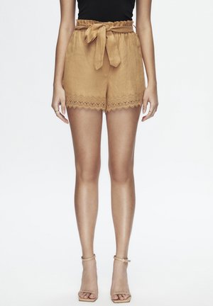 Short - beige