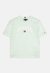 VARSITY TEE UNISEX - Triko s potiskem - dew green heather