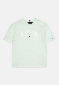 Selected, dew green heather