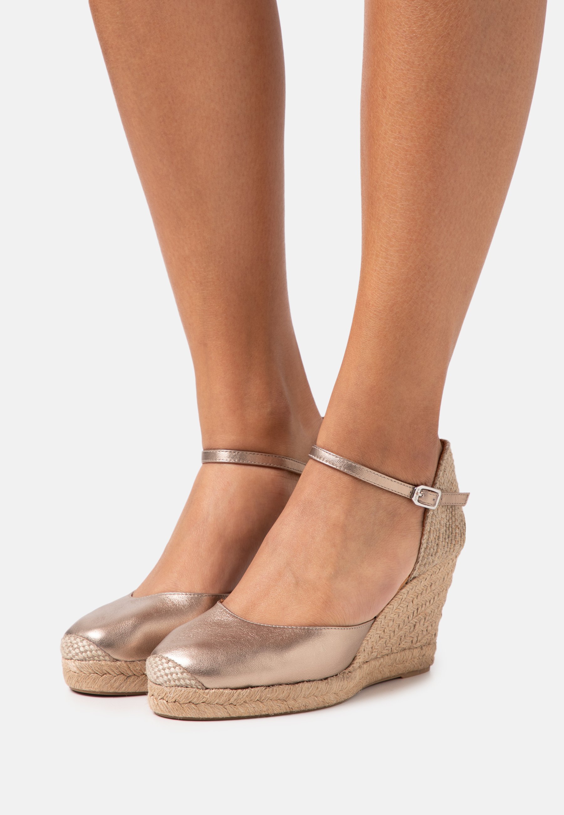 Unisa CASTILLA - Sandalias con plataforma - mumm/dorado - Zalando.es