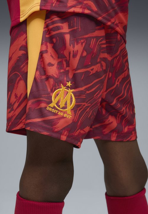 PUMA OLYMPIQUE DE MARSEILLE 25/26 - Sports shorts - dark crimson-sunny yellow-dark poppy — photo 3