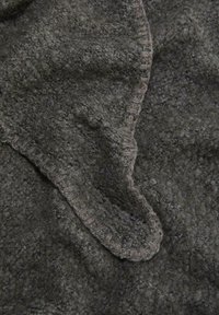 s.Oliver Sjaal - dunkelgrau