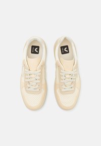 Veja Sneaker low - multicolor/cashew/pierre