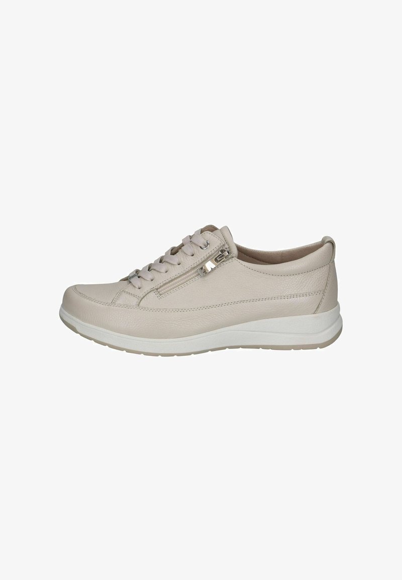 Baskets en cuir beige clair avec lacets à l'avant, détail de fermeture éclair latérale, semelle en caoutchouc blanche et texture subtile. Bout rond et finition lisse.