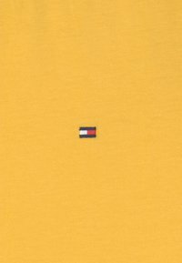 Tommy Hilfiger T-shirts basic - yellow