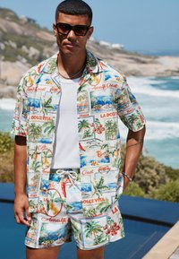 Next PRINTED STYLE  - Vapaa-ajan kauluspaita - multi