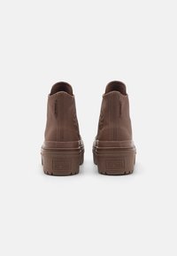 Converse CHUCK TAYLOR ALL STAR LUGGED HEEL PLATFORM WATERPROOF - Kõrge servaga tossud - bear nap/black