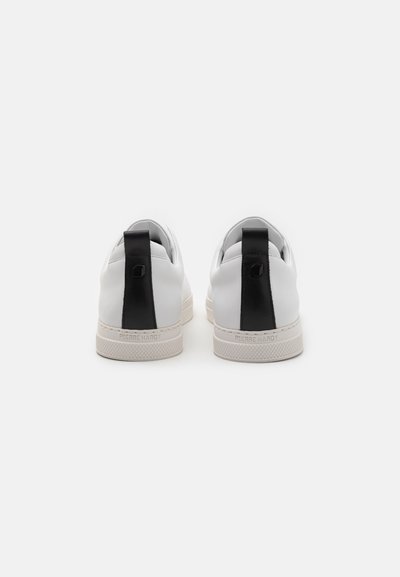 Pierre Hardy SLIDER - Slip-ons - white/black classique