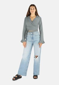 Normani Top - hellgrau