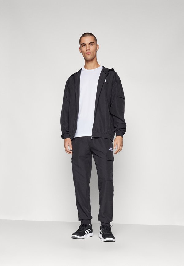 SPORTSWEAR WOVEN CARGO TRACK SUIT - Tracksuit2