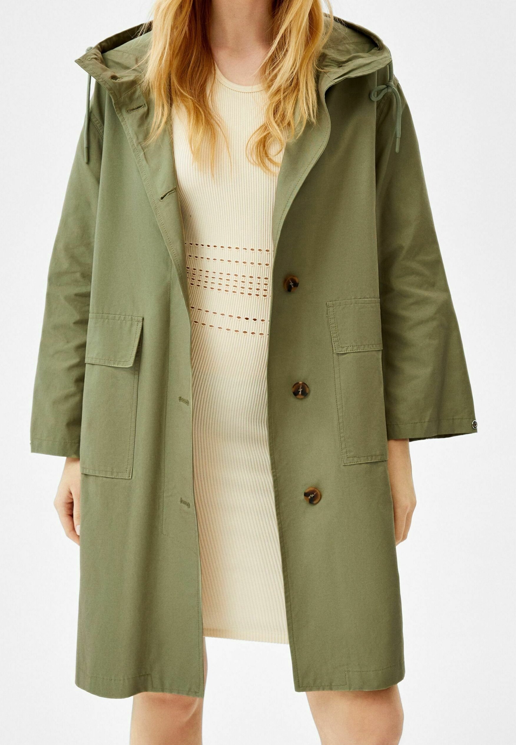 Bershka Kurzmantel khaki (Pre-owned) Zalando