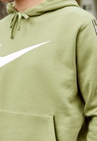 Nike Sportswear Luvtröja - khaki