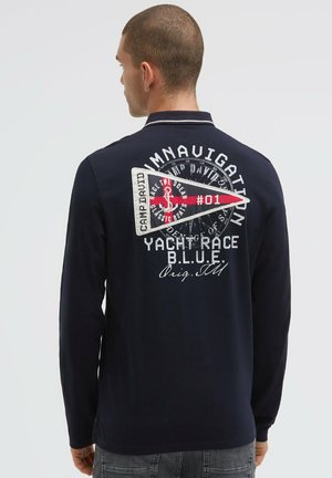 MIT RÜCKEN-ARTWORK - Poloshirt - blue/navy