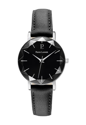 Runde schwarze Uhr mit facettierter Lünette, silbernen Zeigern und Stundenmarkierungen. Verfügt über ein schwarzes Lederarmband mit dekorativen Nähten.