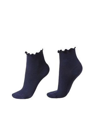 Paar donkerblauwe enkelsokken met een gerimpeld randdetail, getoond vanuit zijhoeken op een witte achtergrond.
