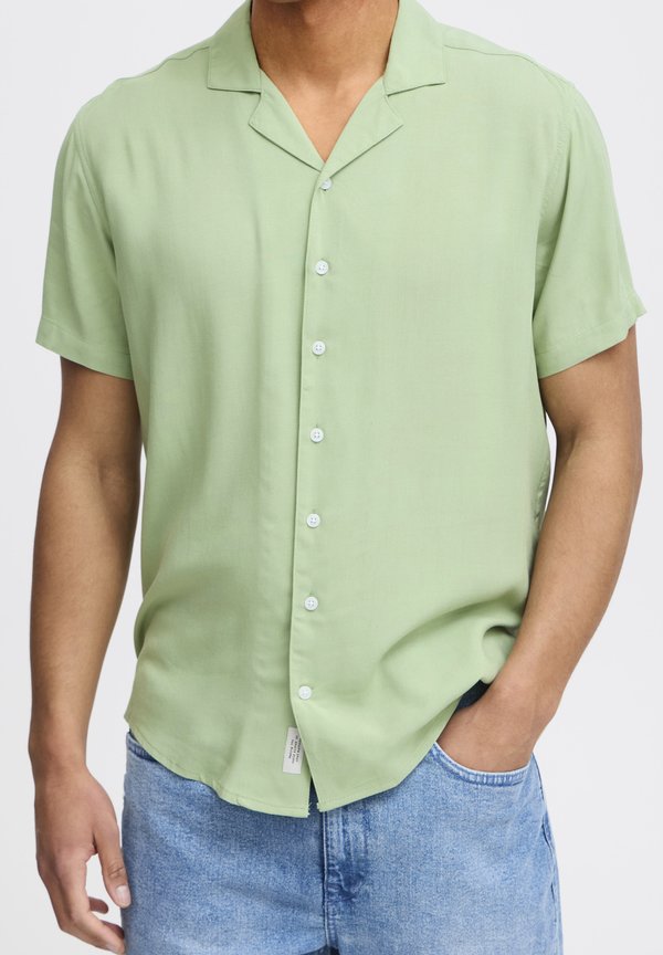 BHShirt - Shirt - mistletoe3