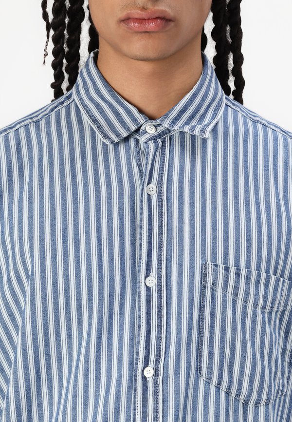 BIG SHIRT RAILROAD - Shirt2