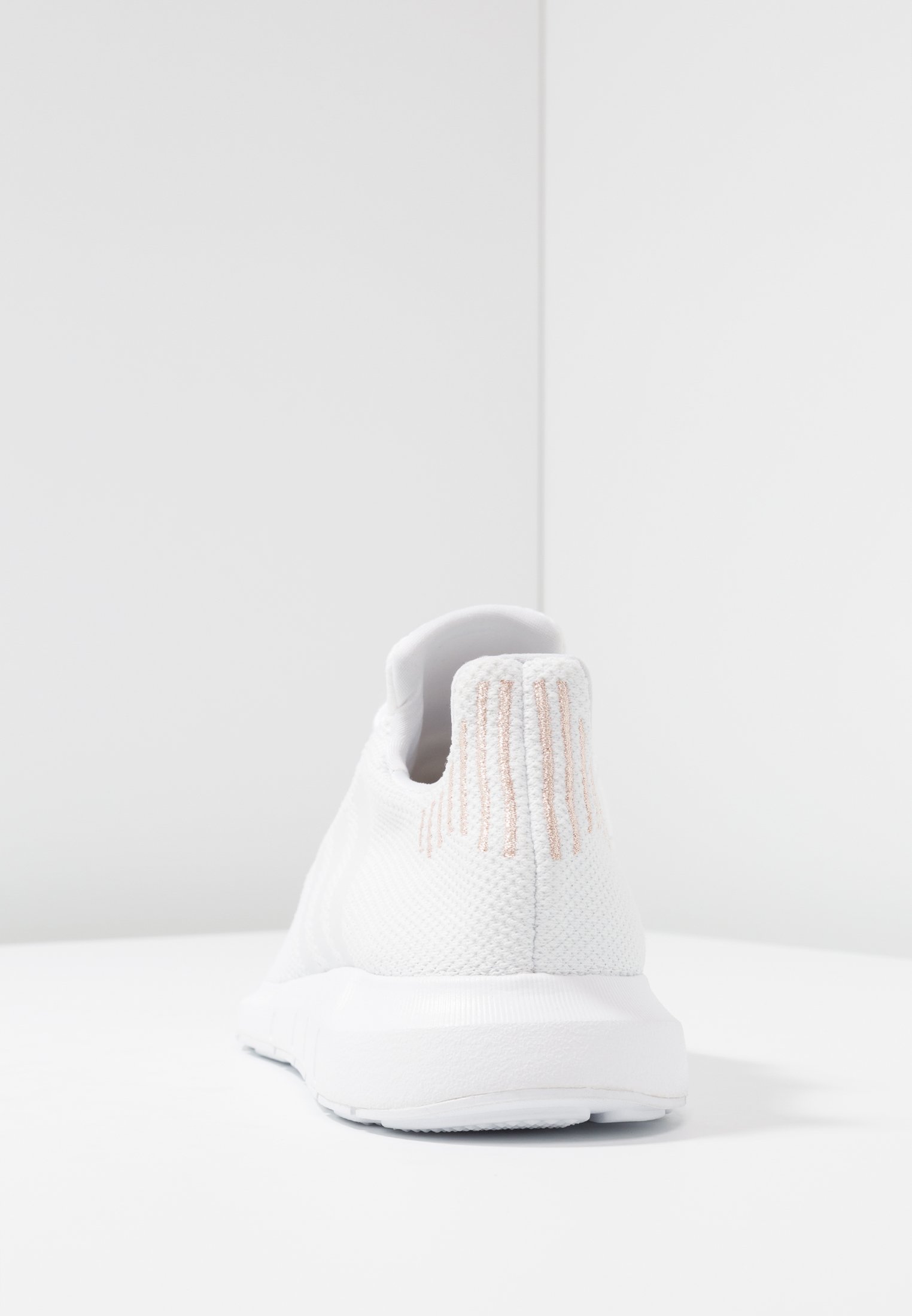 zalando adidas swift run