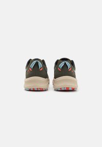 ASICS TRABUCO TERRA 2 - Løpesko for mark - smog green/smoke blue