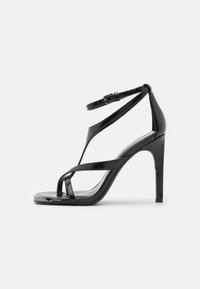 DKNY AUDREY ANKLE STRAP - Páskové sandály  - black