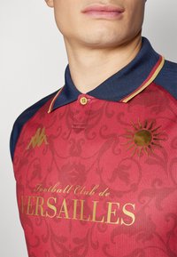 Kappa Gara FC VERSAILLES THIRD REPLICA - Article de supporter d'équipe de club - red/blue/dark gold
