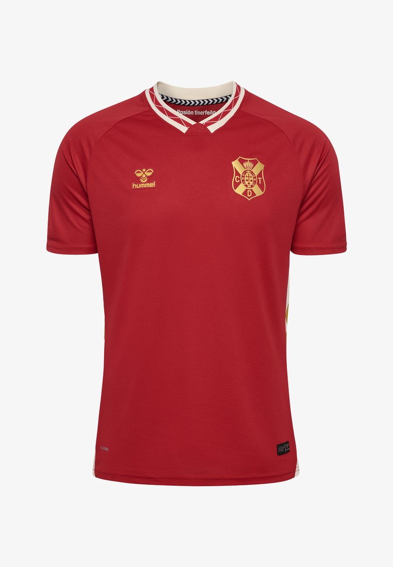 Rode sporttrui van lichtgewicht stof, met een gouden logo en accenten. De kraag heeft witte en zwarte details en is voorzien van korte mouwen.