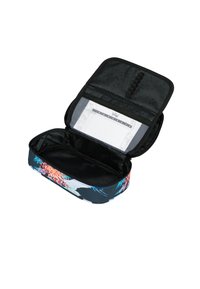 Custodia con zip con design floreale in rosa, blu e nero. L'interno include tasche e un portadocumenti in rete. Tessuto strutturato.