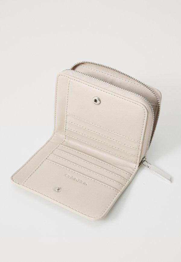 MUST ZIP AROUND FLAP - Wallet - chateau2