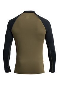 Αθλητικό πουκάμισο με μακριά μανίκια σε ελαιόπρασινο χρώμα και μαύρα μανίκια, με λεία υφή και επίπεδα ραφές για άνεση.