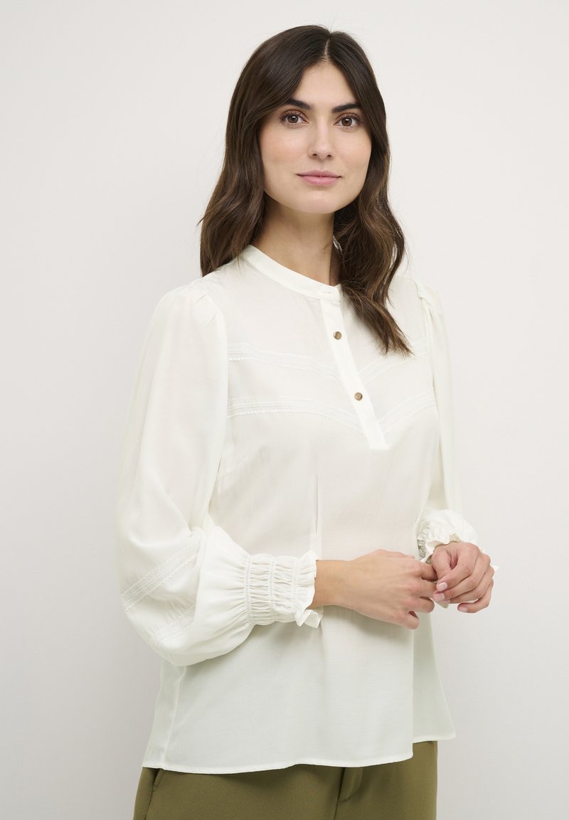 Culture Asmine blouse spring gardenia
