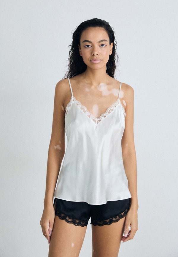 LOVE ME BESTICKUNG - Pyjama top - naturel