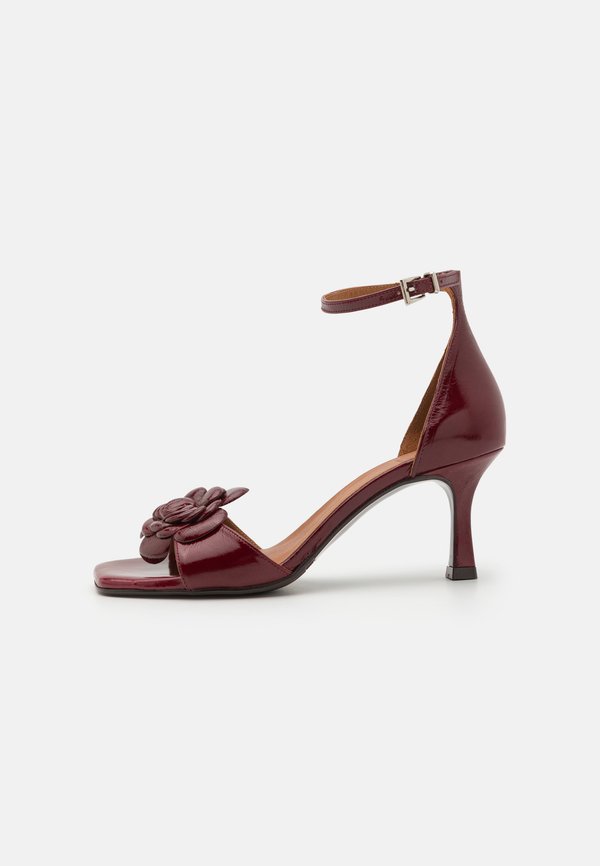 Riemensandalette - rubino