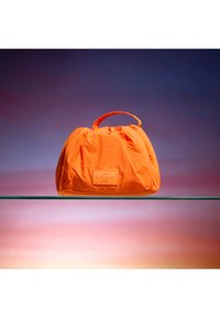 The Flat Lay Co. THE FLAT LAY CO. DRAWSTRING MAKEUP BAG - Trousse de toilette - orange parachute