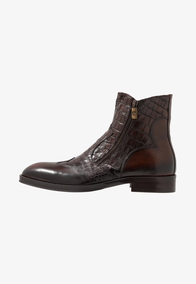 Classic ankle boots - brown