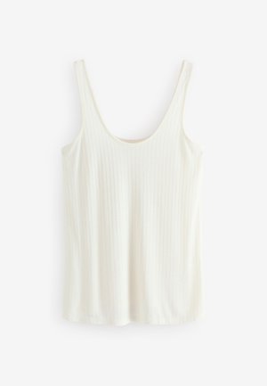 Top de tirantes anchos blanco con textura acanalada, que presenta un escote en forma de bote y un dobladillo fluido. Tejido suave y ligero con una textura sutil.