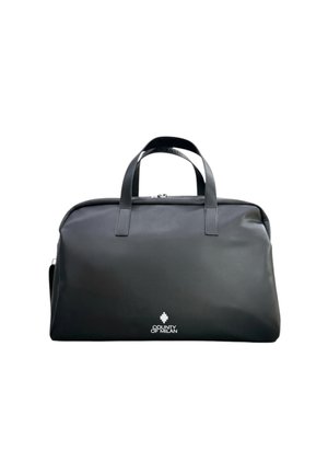 Bolsa de viaje de cuero negro con doble asa, cierre de cremallera y logo "County of Milan" en el centro frontal.