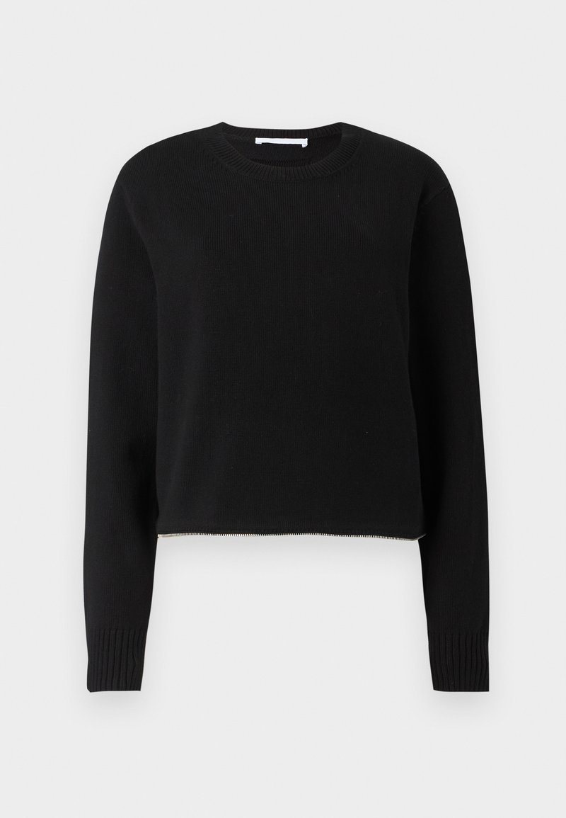 Black cropped sweater with long sleeves, ribbed neckline and cuffs, made of a soft knit material. Simple and seamless design.