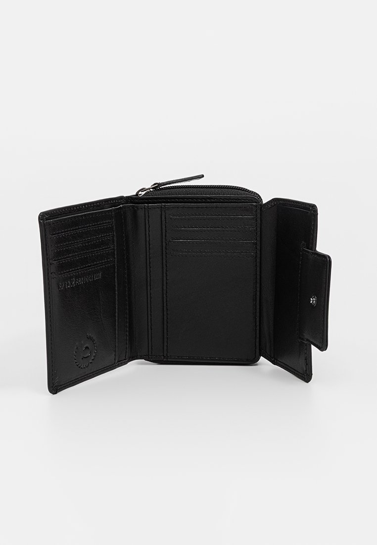 Portefeuille en cuir noir avec un compartiment zippé, plusieurs emplacements pour cartes et une fermeture à pression. Texture lisse et design compact.