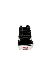 Sneaker alta nera in suede con una striscia bianca laterale e colletto imbottito. Presenta cuciture bianche e un logo rosso sul tallone.