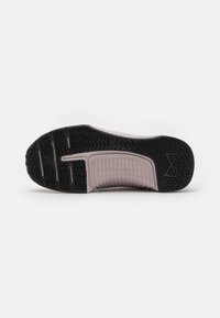 Nike Performance METCON 9 EASYON - Treningssko - smokey mauve/black/platinum violet