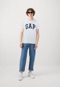GAP EVERYDAY SOFT BASIC LOGO - T-Shirt print - white global