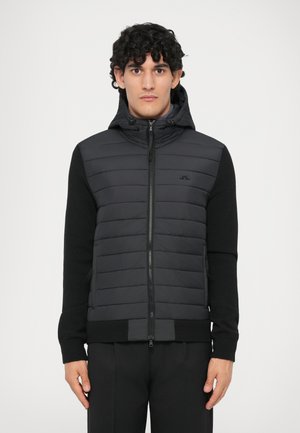 - Kurtka przejściowa