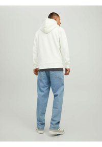 Jack & Jones JJESTAR BASIC HOOD - Sudadera con cremallera - cloud dancer